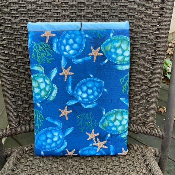 Sea turtle large book sleeve - Picture 2 of 2